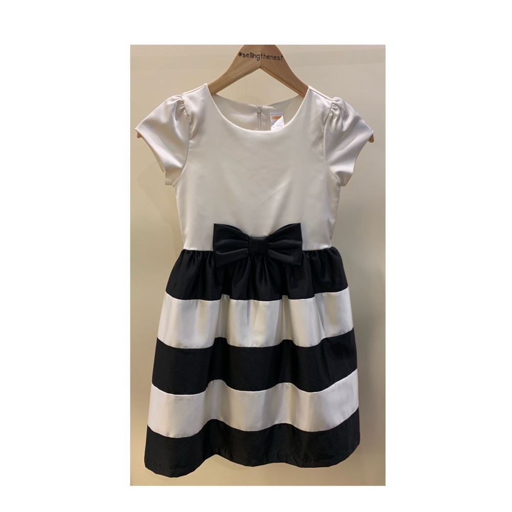 Gymboree girls black and white dress with bow